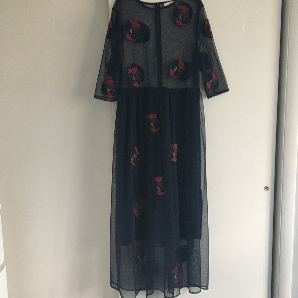 3/4 Sleeve Tulle Embroidered Maxi Dress-Navy Blue